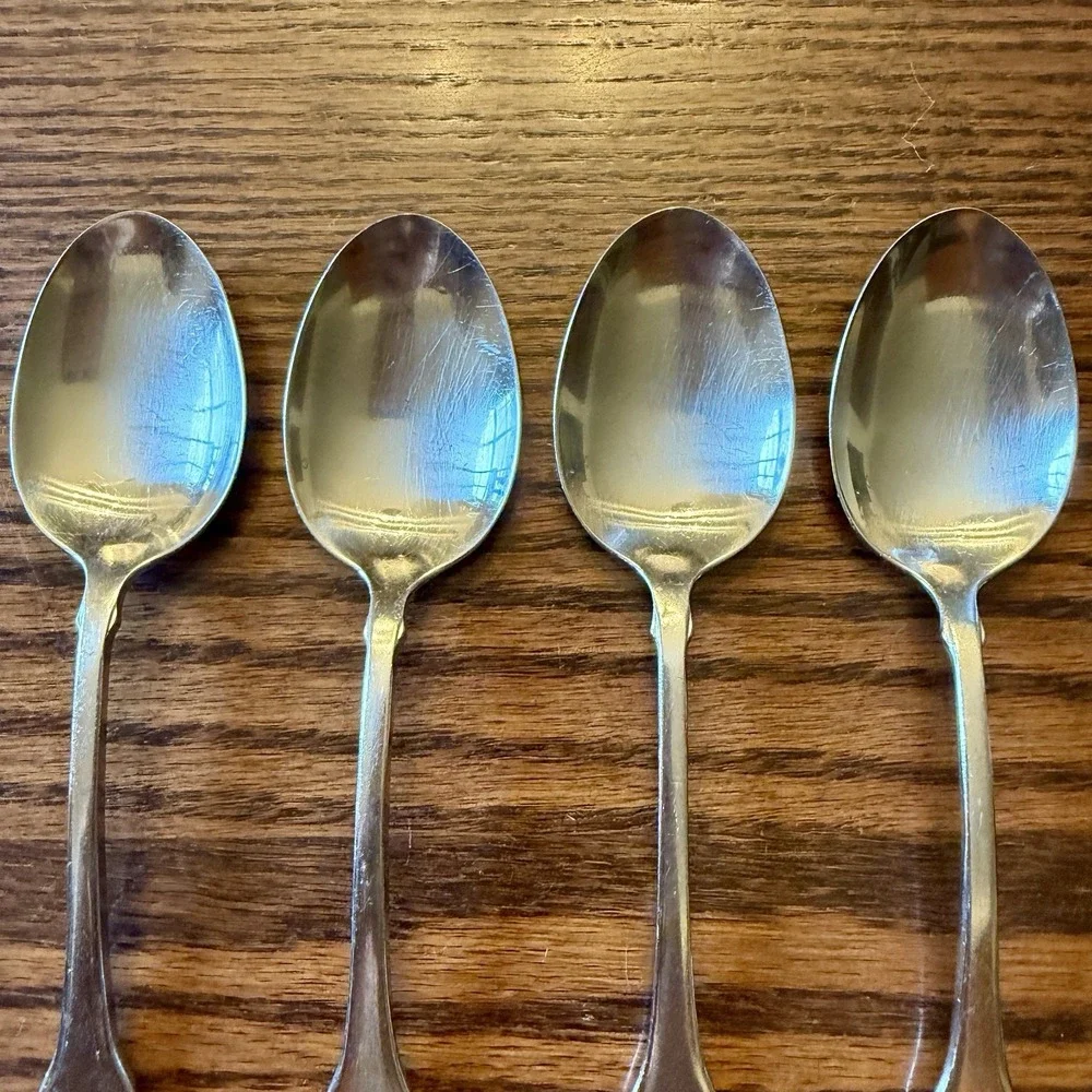 Oneida USA Stainless American Colonial Place Oval Soup Spoons - Set of 4